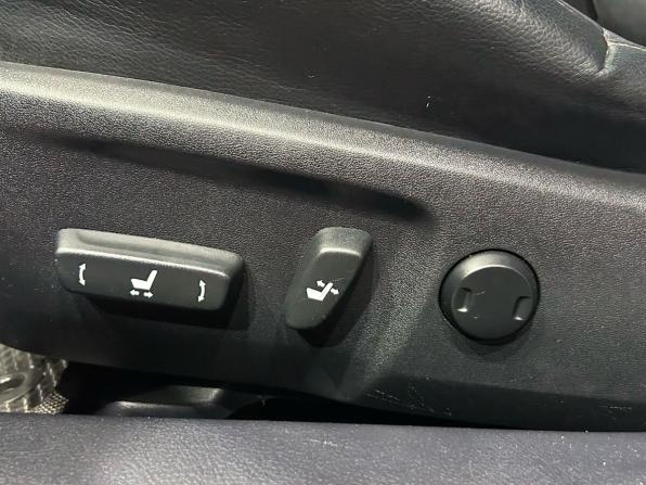 Toyota Camry VII (XV50) Рестайлинг 2 с пробегом 2017 года, цена 2 190 000 рублей, 115021 км, седан, Автокод Объявления