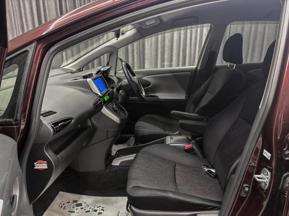 Toyota Wish II с пробегом 2010 года, цена 1 199 000 рублей, 191000 км, минивэн, Автокод Объявления