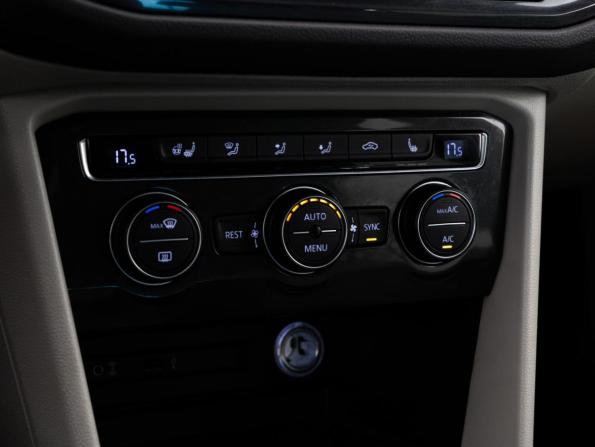 Volkswagen Tiguan II с пробегом 2017 года, цена 2 299 000 рублей, 138331 км, внедорожник, Автокод Объявления