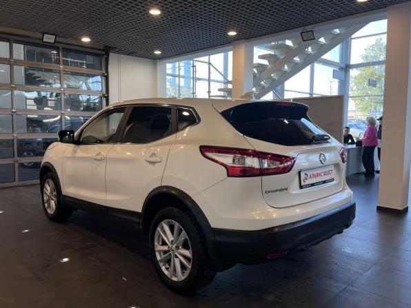 Nissan Qashqai II с пробегом 2018 года, цена 1 780 000 рублей, 110169 км, внедорожник, Автокод Объявления