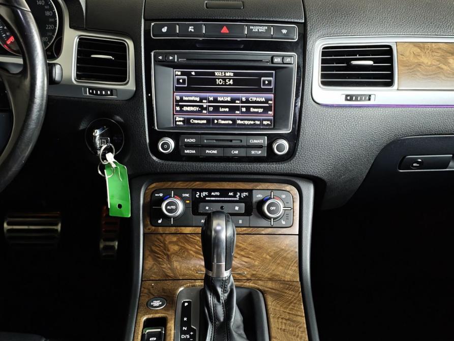 Volkswagen Touareg II Рестайлинг Москва  - изображение 15