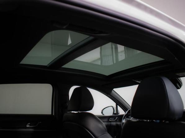 Kia K5 III с пробегом 2021 года, цена 2 830 000 рублей, 48185 км, седан, Автокод Объявления