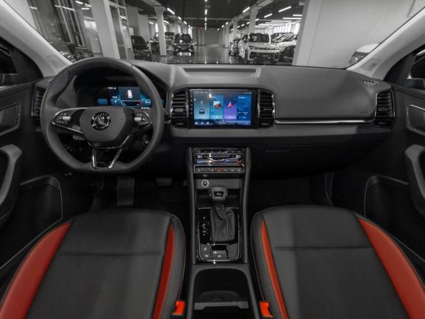 Skoda Karoq I с пробегом 2025 года, цена 3 450 000 рублей, 30 км, внедорожник, Автокод Объявления