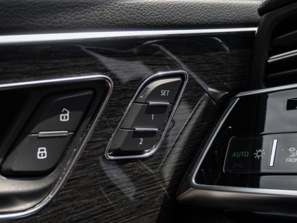 Audi Q8 I (4M) с пробегом 2019 года, цена 4 670 000 рублей, 144983 км, внедорожник, Автокод Объявления