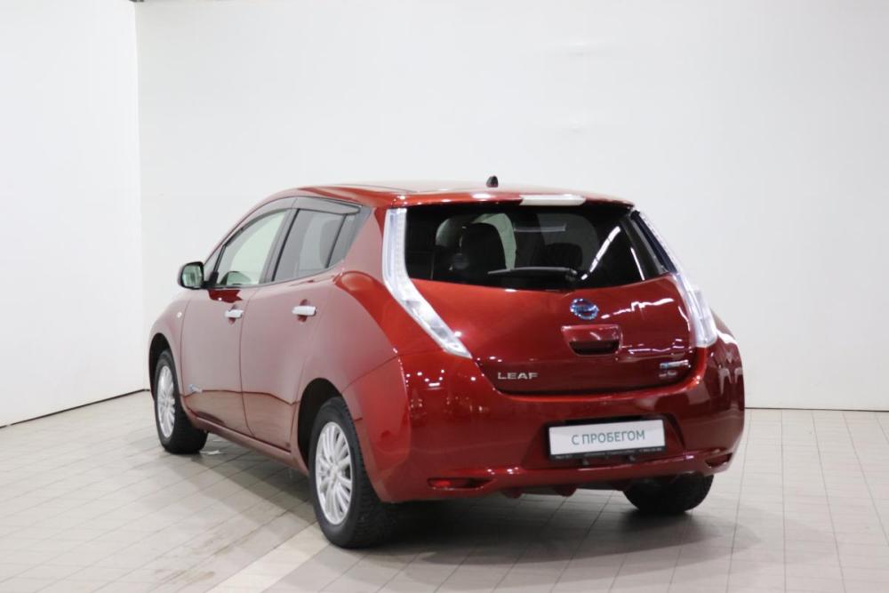 Nissan Leaf I (ZE0/AZE0) Иркутск  - изображение 8