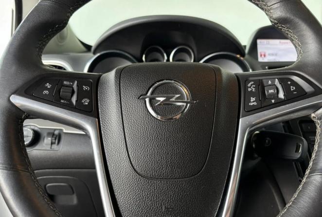 Opel Mokka I с пробегом 2013 года, цена 1 085 000 рублей, 116700 км, внедорожник, Автокод Объявления