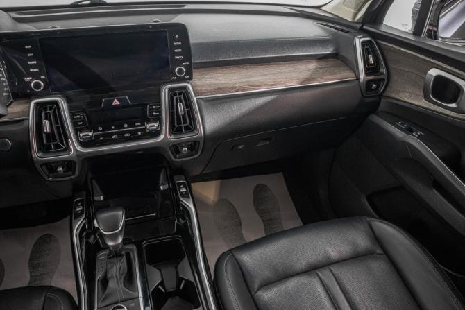 Kia Sorento IV с пробегом 2021 года, цена 3 999 000 рублей, 58000 км, внедорожник, Автокод Объявления