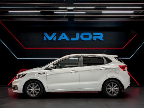 Kia Rio III Рестайлинг с пробегом 2015 года, цена 1 250 000 рублей, 83676 км, хэтчбек, Автокод Объявления