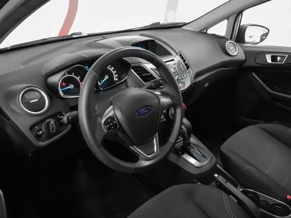 Ford Fiesta Mk6 Рестайлинг с пробегом 2018 года, цена 840 000 рублей, 151048 км, хэтчбек, Автокод Объявления