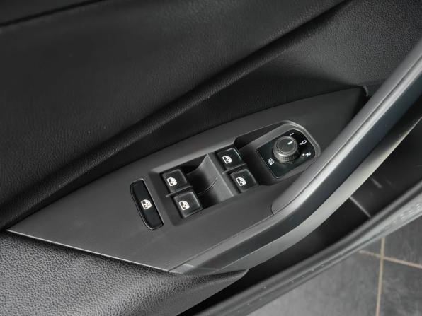 Volkswagen Jetta VII с пробегом 2020 года, цена 1 414 000 рублей, 199424 км, седан, Автокод Объявления