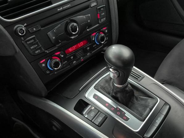 Audi A4 IV (B8) с пробегом 2011 года, цена 899 000 рублей, 317900 км, седан, Автокод Объявления