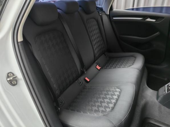 Audi A3 III (8V) с пробегом 2015 года, цена 1 348 000 рублей, 167832 км, седан, Автокод Объявления