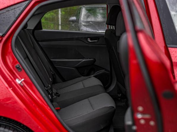 Hyundai Solaris II с пробегом 2019 года, цена 1 099 000 рублей, 179543 км, седан, Автокод Объявления