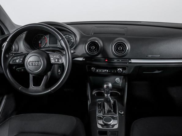 Audi A3 III (8V) Рестайлинг с пробегом 2019 года, цена 2 100 000 рублей, 78851 км, седан, Автокод Объявления