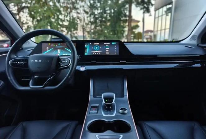 Omoda C5 I с пробегом 2024 года, цена 1 900 000 рублей, 27457 км, внедорожник, Автокод Объявления