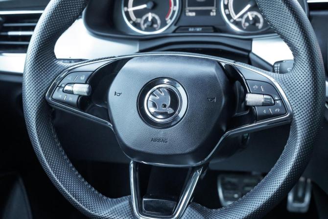 Skoda Rapid II с пробегом 2021 года, цена 1 578 000 рублей, 17823 км, лифтбек, Автокод Объявления