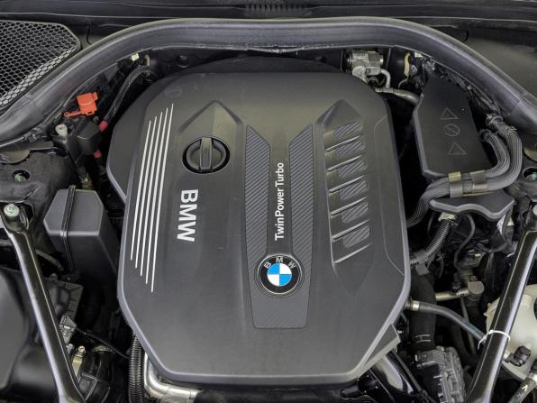 BMW 7 серии VI (G11/G12) Рестайлинг с пробегом 2019 года, цена 5 690 000 рублей, 112070 км, седан, Автокод Объявления