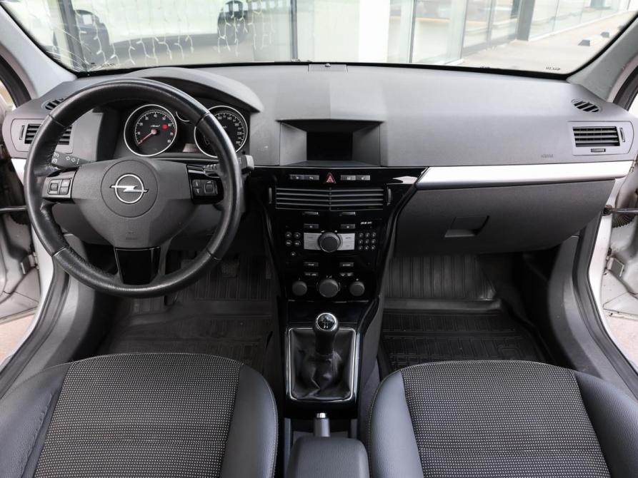 Opel Astra H Рестайлинг Москва  - изображение 14