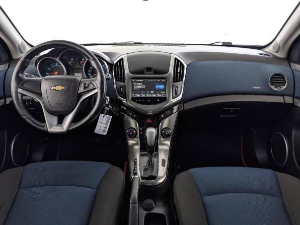 Chevrolet Cruze I Рестайлинг с пробегом 2015 года, цена 820 000 рублей, 156678 км, хэтчбек, Автокод Объявления