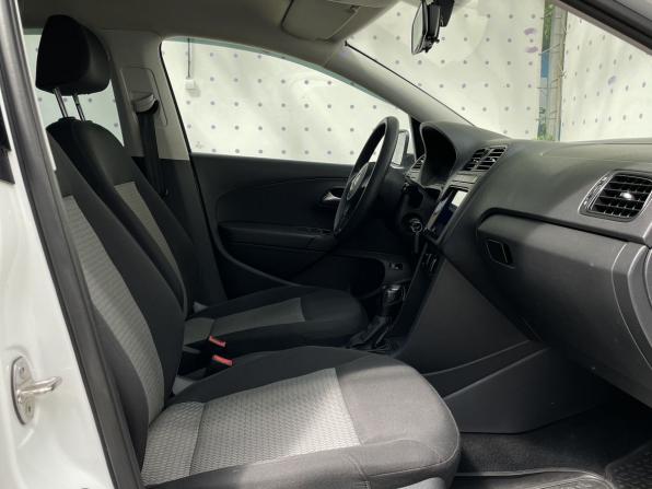 Volkswagen Polo V с пробегом 2014 года, цена 1 075 000 рублей, 112298 км, седан, Автокод Объявления