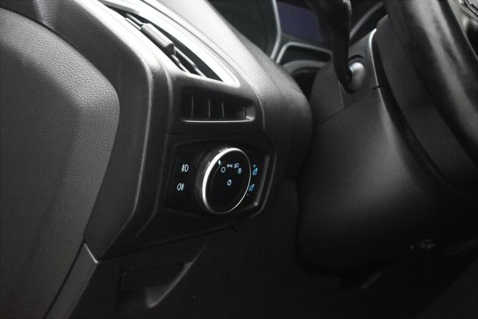 Ford Focus III Рестайлинг с пробегом 2016 года, цена 1 240 000 рублей, 107112 км, хэтчбек, Автокод Объявления