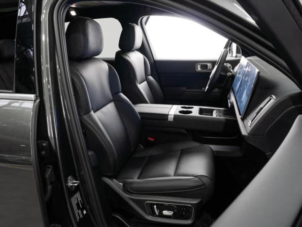Li Auto (Lixiang) L7 I Рестайлинг с пробегом 2026 года, цена 9 399 000 рублей, 116 км, внедорожник, Автокод Объявления