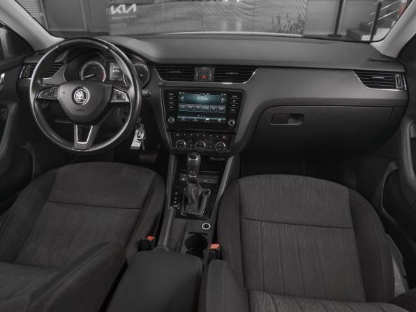 Skoda Octavia III (A7) Рестайлинг с пробегом 2017 года, цена 1 499 000 рублей, 151400 км, лифтбек, Автокод Объявления