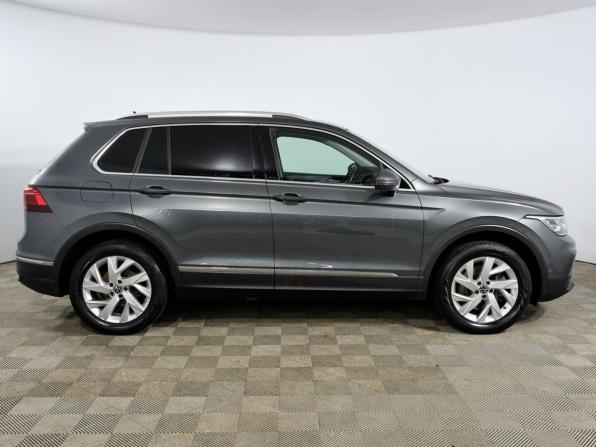 Volkswagen Tiguan II Рестайлинг с пробегом 2021 года, цена 3 098 000 рублей, 90483 км, внедорожник, Автокод Объявления