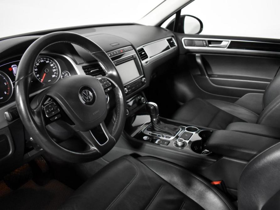 Volkswagen Touareg II Рестайлинг Санкт-Петербург  - изображение 9