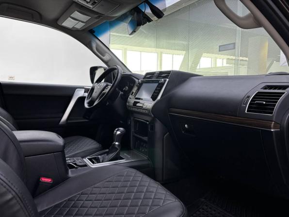 Toyota Land Cruiser Prado 150 Series Рестайлинг 2 с пробегом 2019 года, цена 5 410 000 рублей, 79721 км, внедорожник, Автокод Объявления
