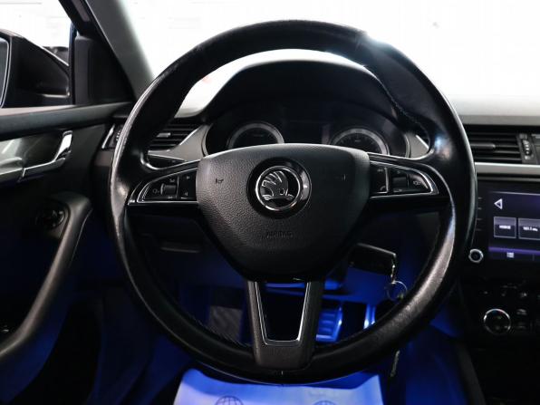 Skoda Octavia III (A7) Рестайлинг с пробегом 2018 года, цена 1 420 000 рублей, 186134 км, лифтбек, Автокод Объявления