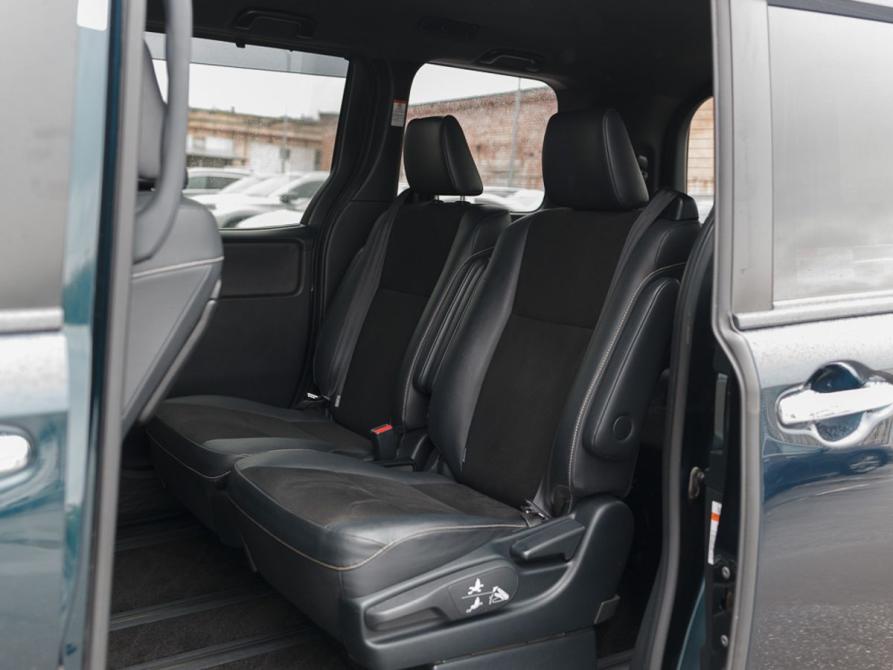 Toyota Noah III (R80) Рестайлинг Новосибирск  - изображение 19