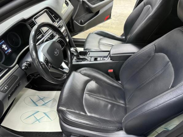 Hyundai Sonata VII (LF) Рестайлинг с пробегом 2019 года, цена 1 670 000 рублей, 176800 км, седан, Автокод Объявления