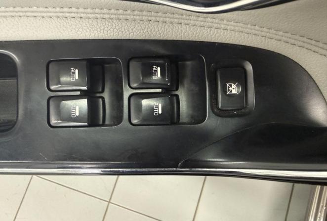 Kia Ceed II с пробегом 2012 года, цена 910 000 рублей, 256022 км, универсал, Автокод Объявления