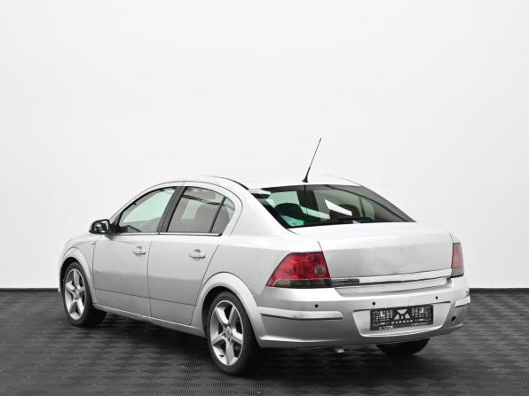 Opel Astra H Рестайлинг с пробегом 2008 года, цена 329 000 рублей, 264000 км, седан, Автокод Объявления