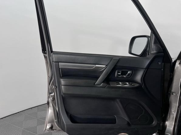 Mitsubishi Pajero IV с пробегом 2010 года, цена 1 799 000 рублей, 239000 км, внедорожник, Автокод Объявления