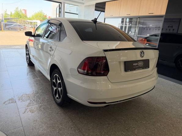 Volkswagen Polo V Рестайлинг с пробегом 2018 года, цена 996 500 рублей, 166489 км, седан, Автокод Объявления