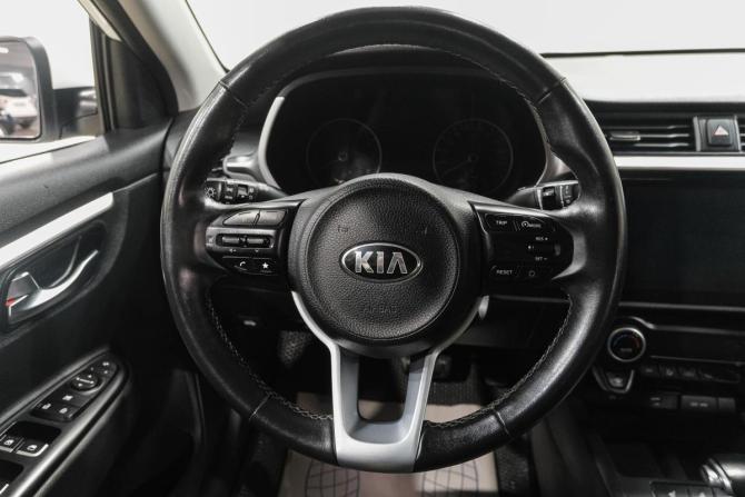 Kia Rio IV Рестайлинг с пробегом 2020 года, цена 1 499 000 рублей, 140000 км, седан, Автокод Объявления