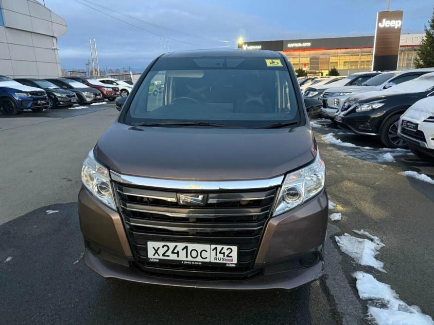 Toyota Noah III (R80) Кемерово  - изображение 3