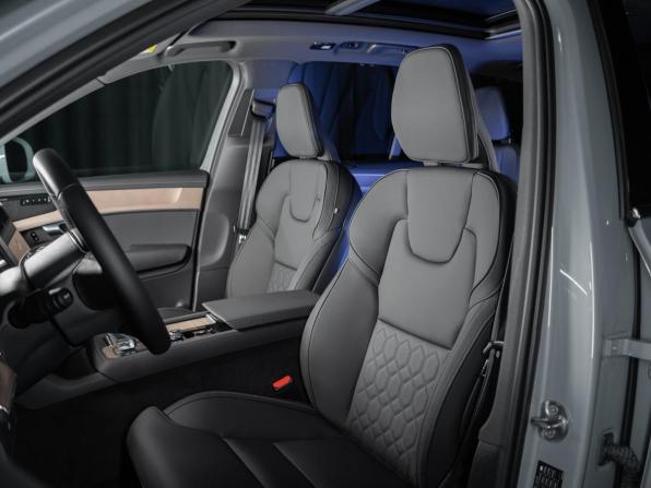 Новый Volvo XC90 II Рестайлинг 2 2026 года, цена 11 200 000 рублей, внедорожник, Автокод Объявления