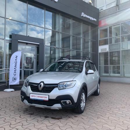 Renault Sandero II Рестайлинг с пробегом 2020 года, цена 1 050 000 рублей, 130600 км, хэтчбек, Автокод Объявления