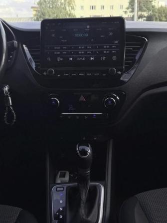 Hyundai Solaris II с пробегом 2018 года, цена 1 458 000 рублей, 75000 км, седан, Автокод Объявления