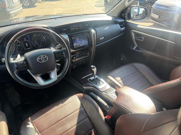Toyota Fortuner II с пробегом 2017 года, цена 3 199 000 рублей, 122900 км, внедорожник, Автокод Объявления