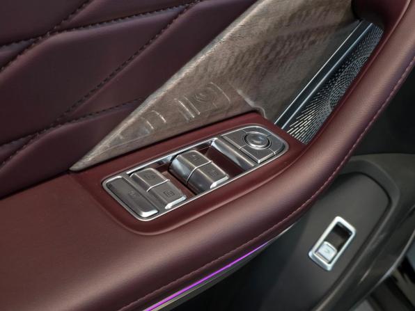 Hongqi HS7 II с пробегом 2025 года, цена 4 750 000 рублей, 8402 км, внедорожник, Автокод Объявления