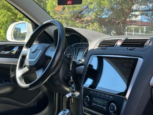 Skoda Octavia II (A5) Рестайлинг с пробегом 2013 года, цена 979 000 рублей, 227367 км, универсал, Автокод Объявления