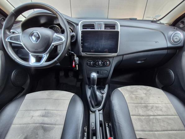 Renault Logan II Рестайлинг с пробегом 2018 года, цена 858 000 рублей, 106000 км, седан, Автокод Объявления