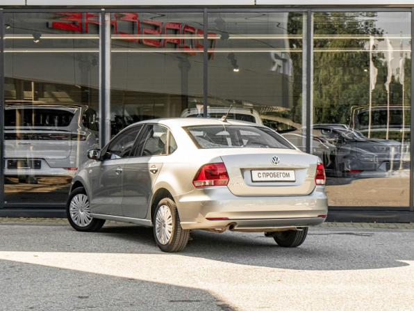 Volkswagen Polo V Рестайлинг с пробегом 2018 года, цена 1 100 000 рублей, 42113 км, седан, Автокод Объявления