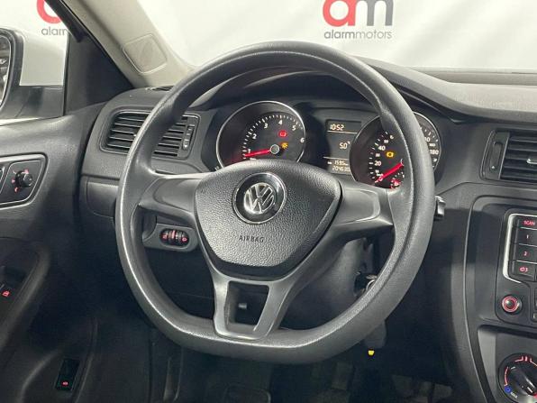 Volkswagen Jetta VI Рестайлинг с пробегом 2015 года, цена 619 000 рублей, 204000 км, седан, Автокод Объявления
