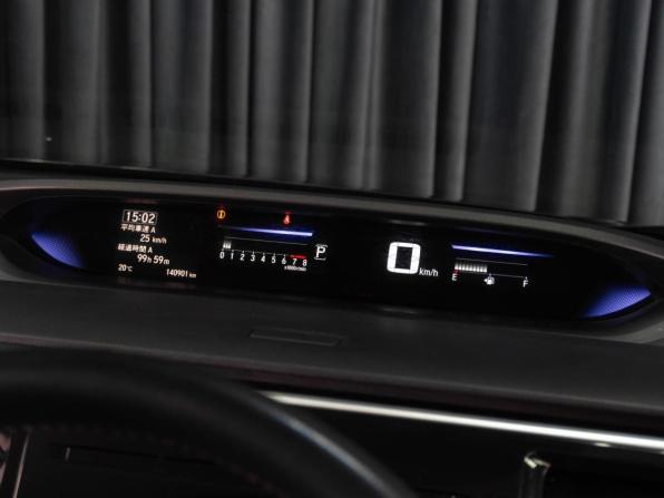Honda Stepwgn V Рестайлинг с пробегом 2020 года, цена 2 149 000 рублей, 140901 км, минивэн, Автокод Объявления