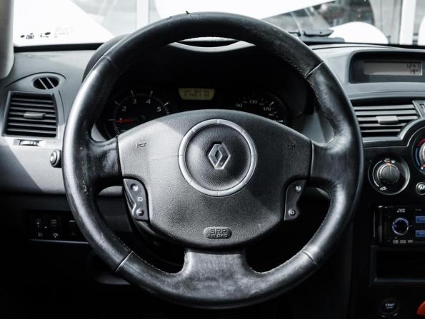 Renault Megane II Рестайлинг с пробегом 2006 года, цена 430 000 рублей, 247563 км, хэтчбек, Автокод Объявления